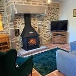 La Petite Maison - No 4 La Relierie * Gavray-sur-Sienne