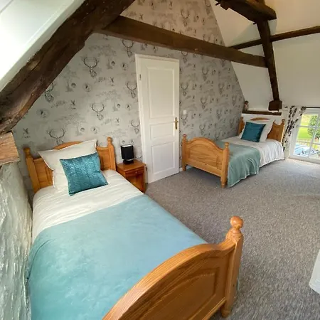 La Petite Maison - No 4 La Relierie