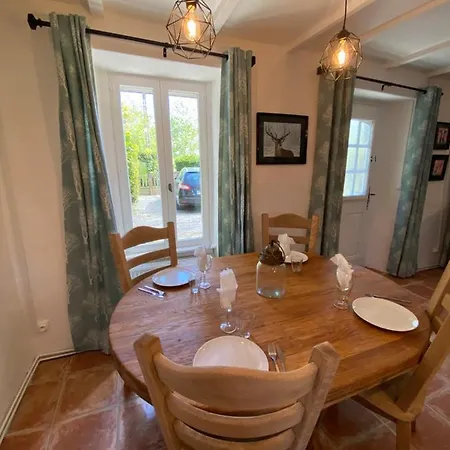 La Petite Maison - No 4 La Relierie Holiday home