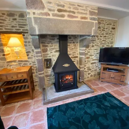 La Petite Maison - No 4 La Relierie