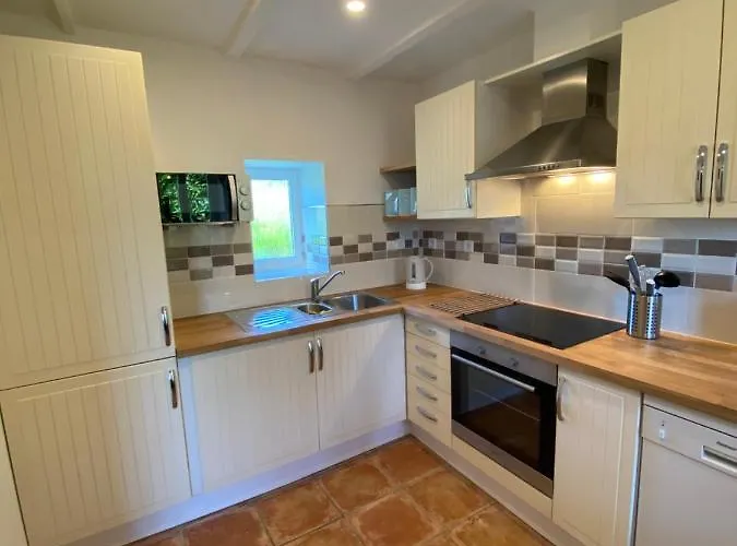 La Petite Maison - No 4 La Relierie